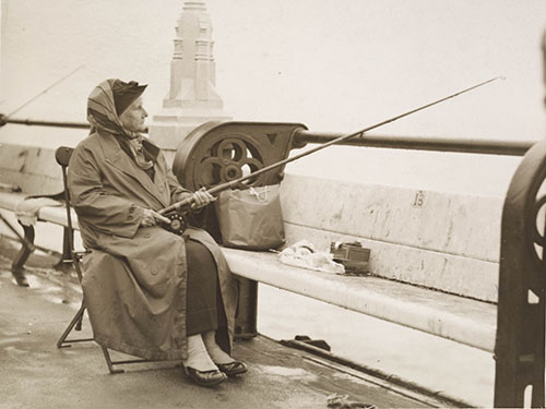 Last photograph of Christina Broom, fishing in Margate, just before she died, 1939 © Museum of London